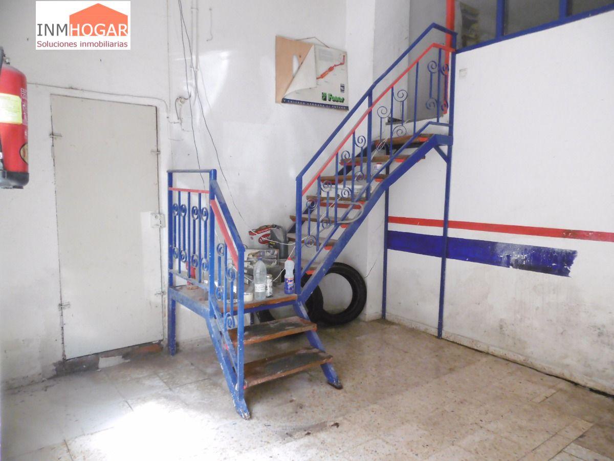 Premise for Rent in Ávila
