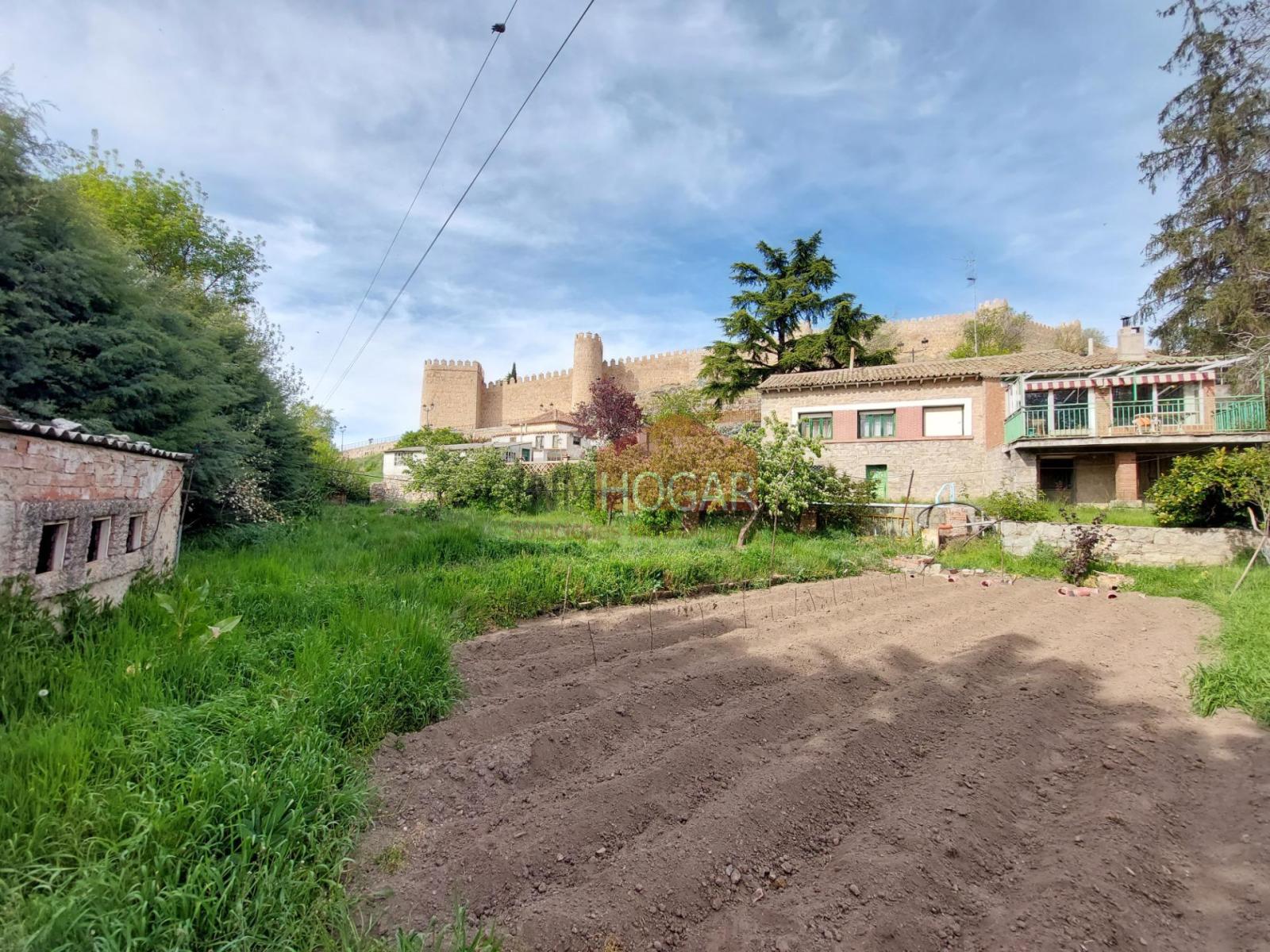 Chalet for Sale in Ávila