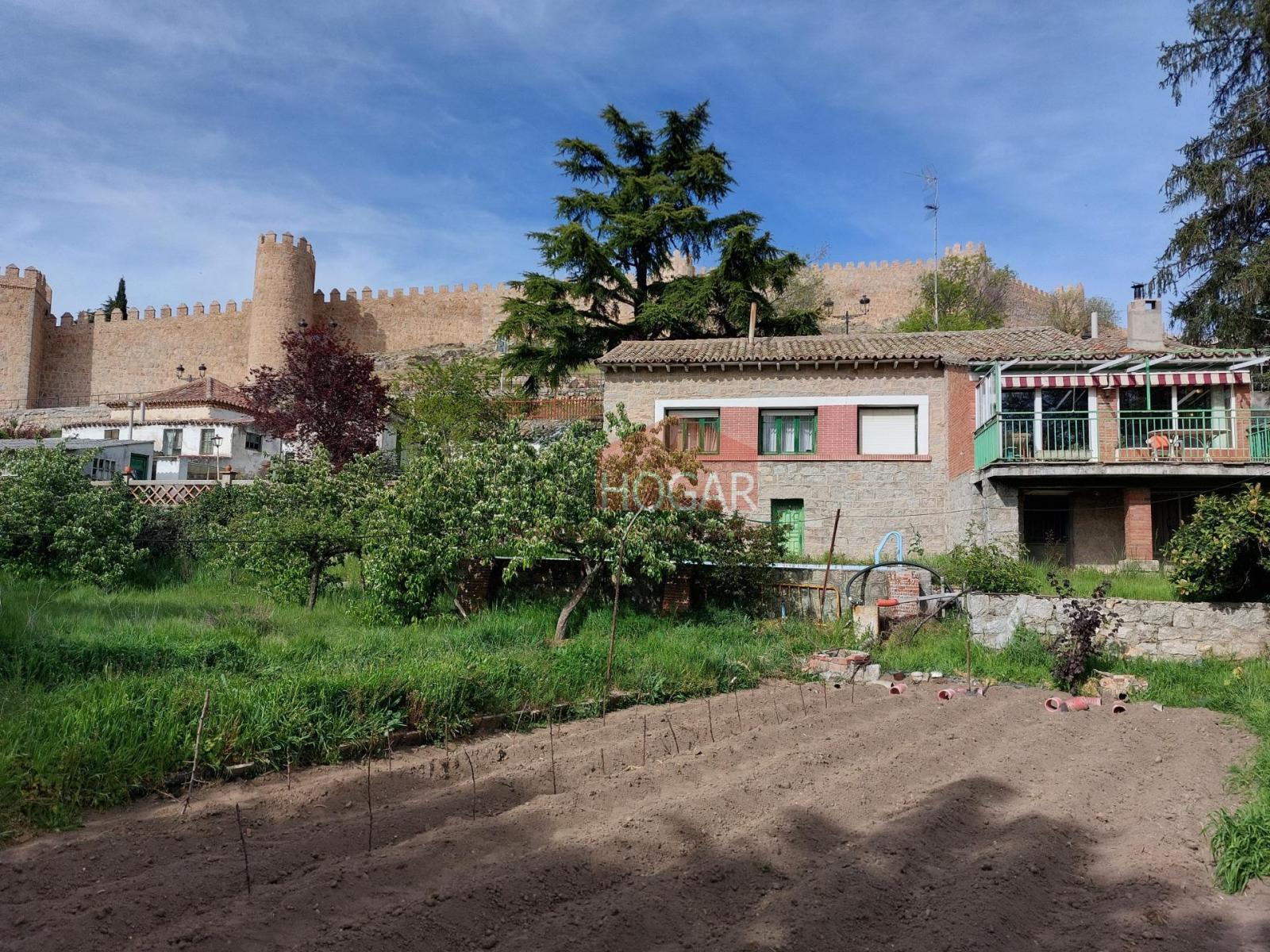 Chalet for Sale in Ávila
