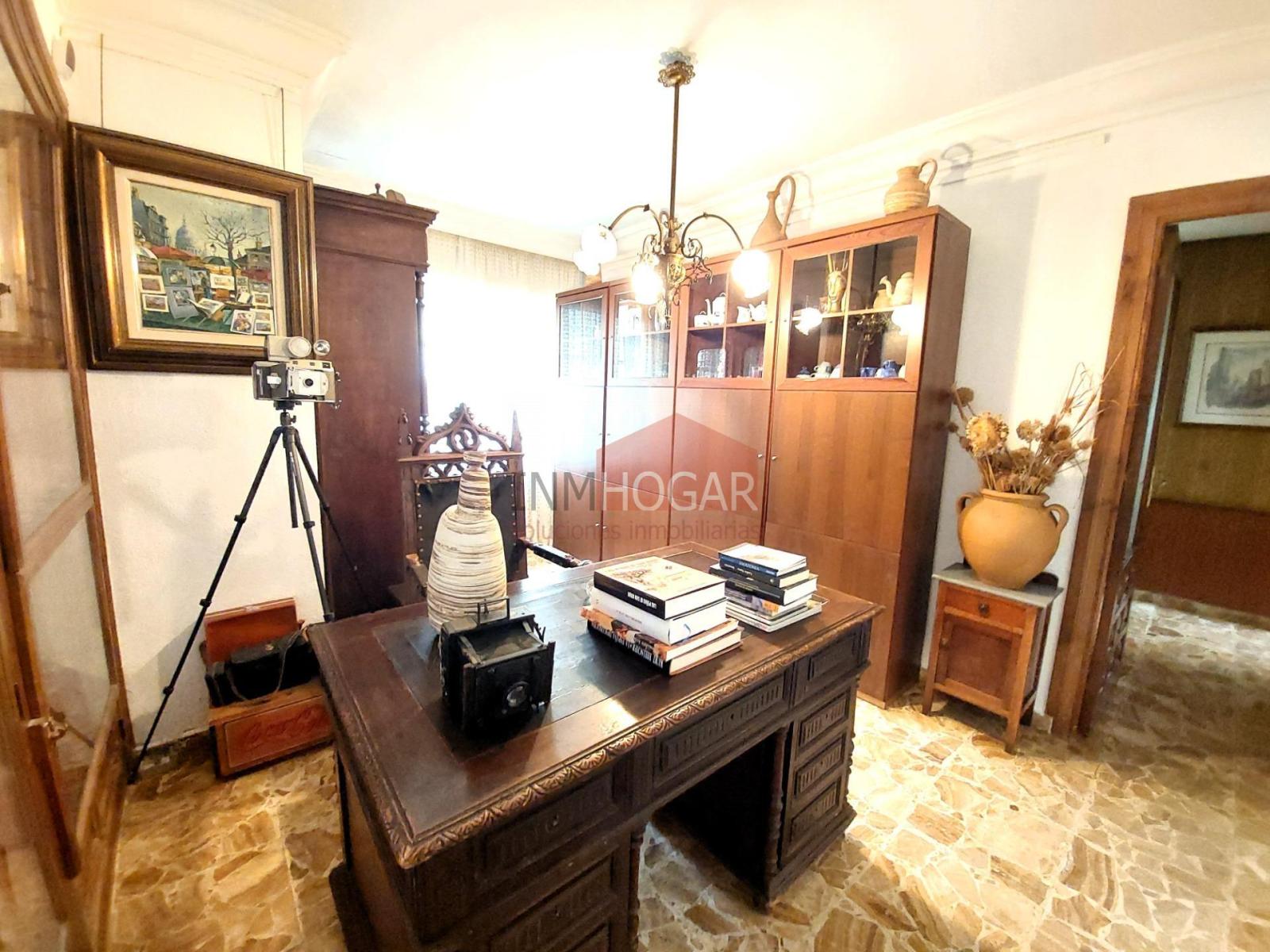 Chalet for Sale in Ávila