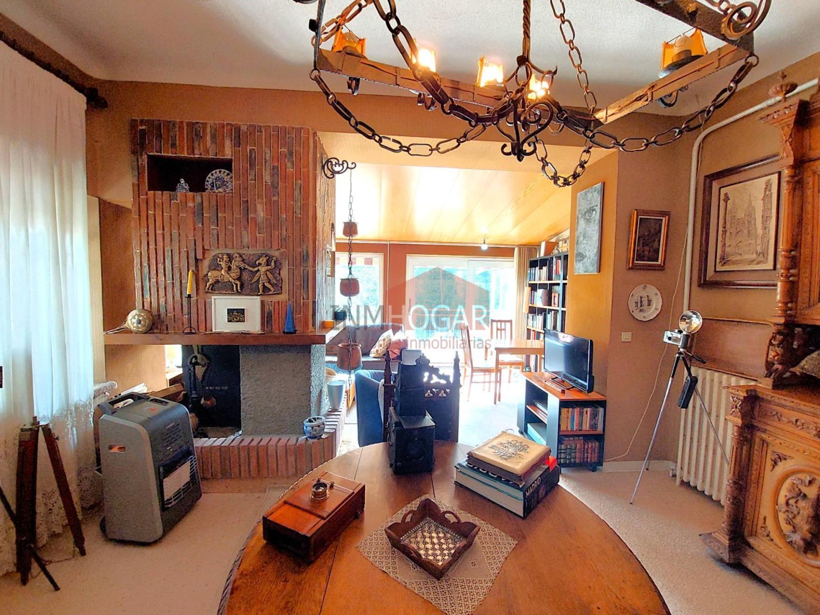 Chalet for Sale in Ávila