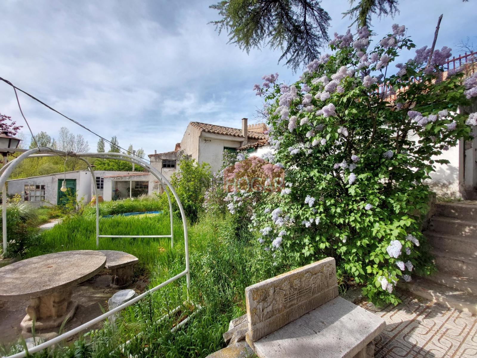 Chalet for Sale in Ávila