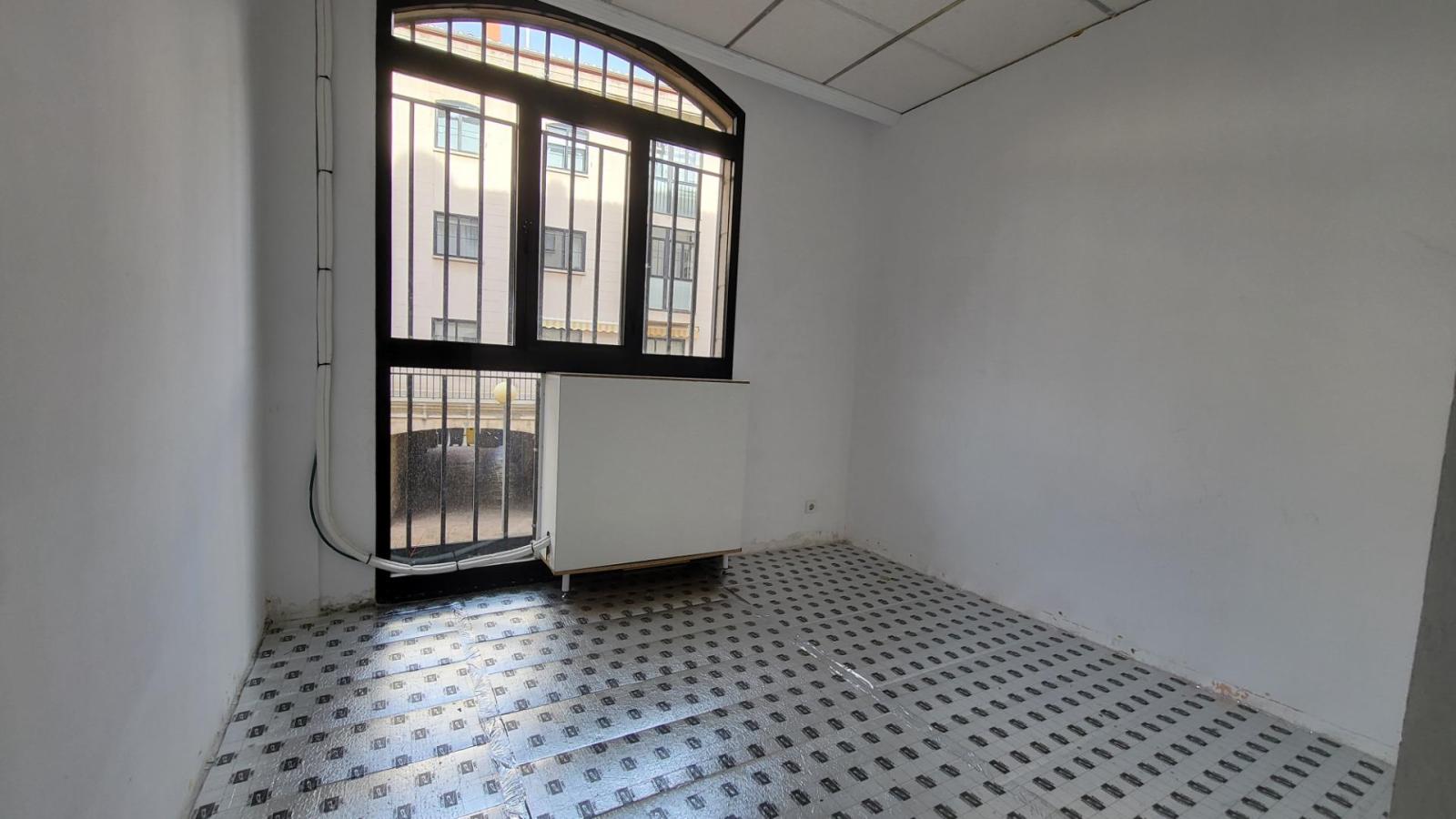 Premise for Rent in Ávila