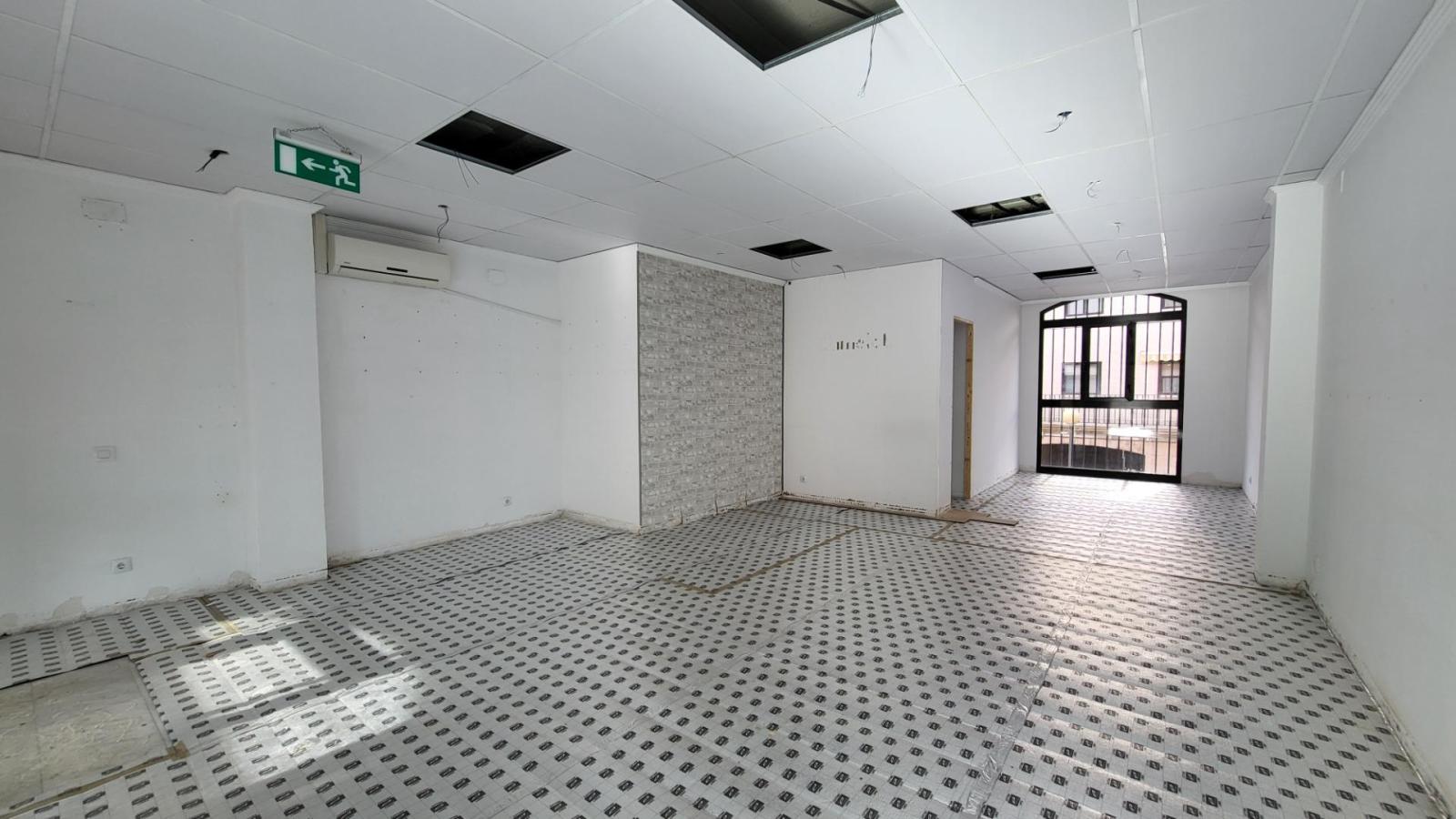 Premise for Rent in Ávila