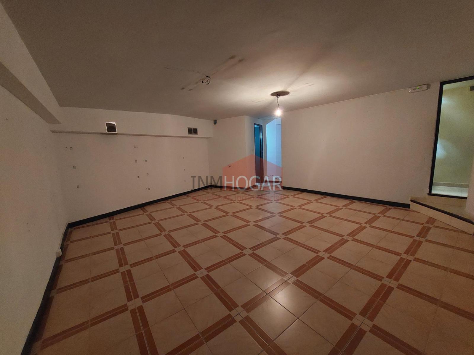 Premise for Rent in Ávila