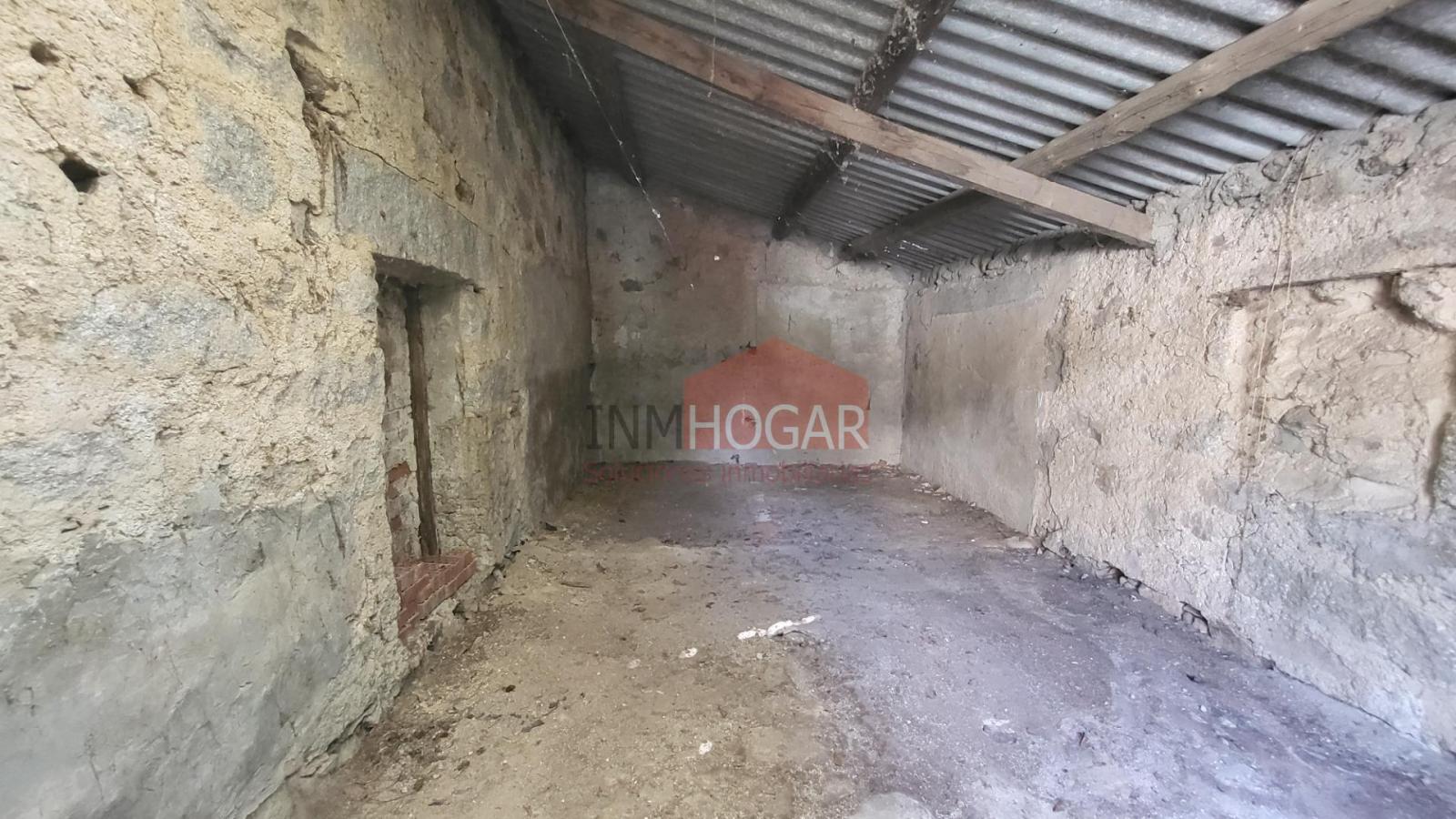Garage for Sale in Navalperal de Pinares