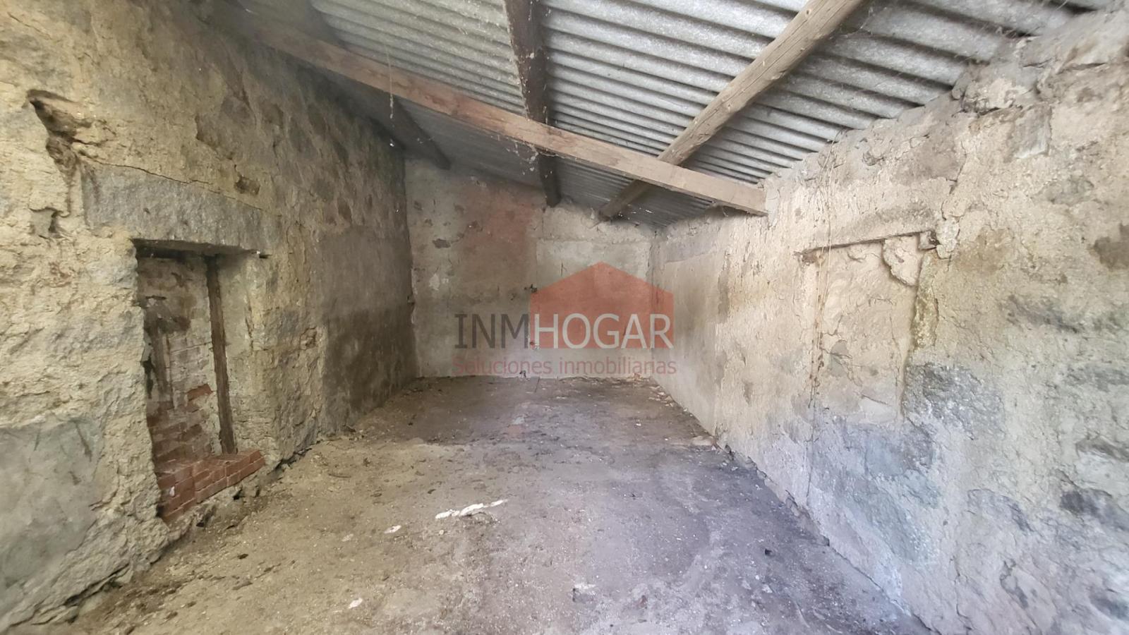 Garage for Sale in Navalperal de Pinares