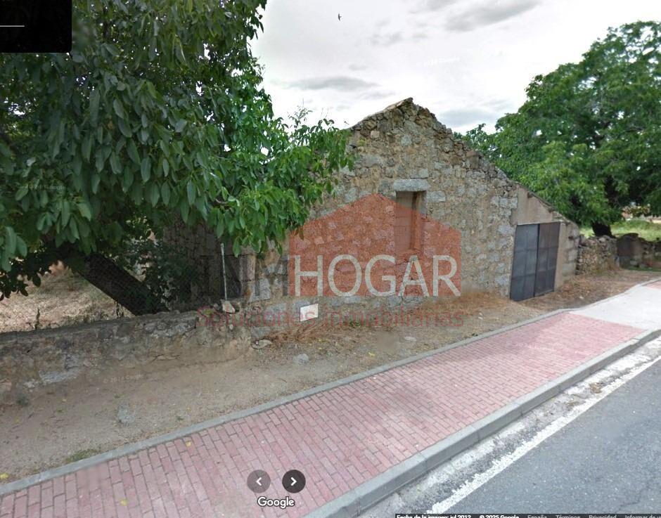 Garage for Sale in Navalperal de Pinares