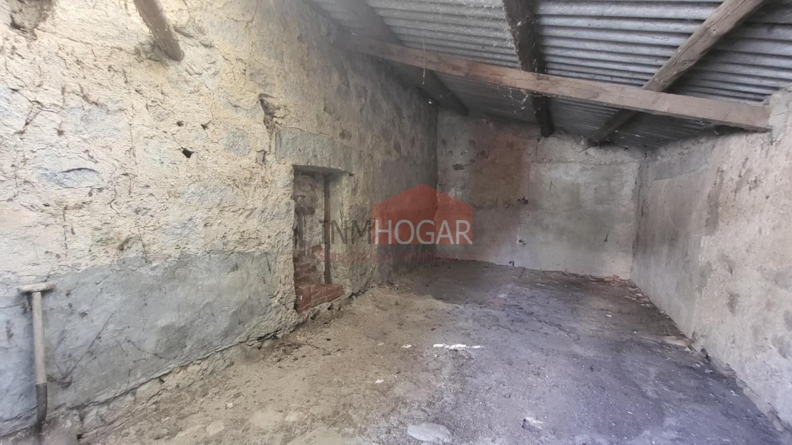 Garage for Sale in Navalperal de Pinares