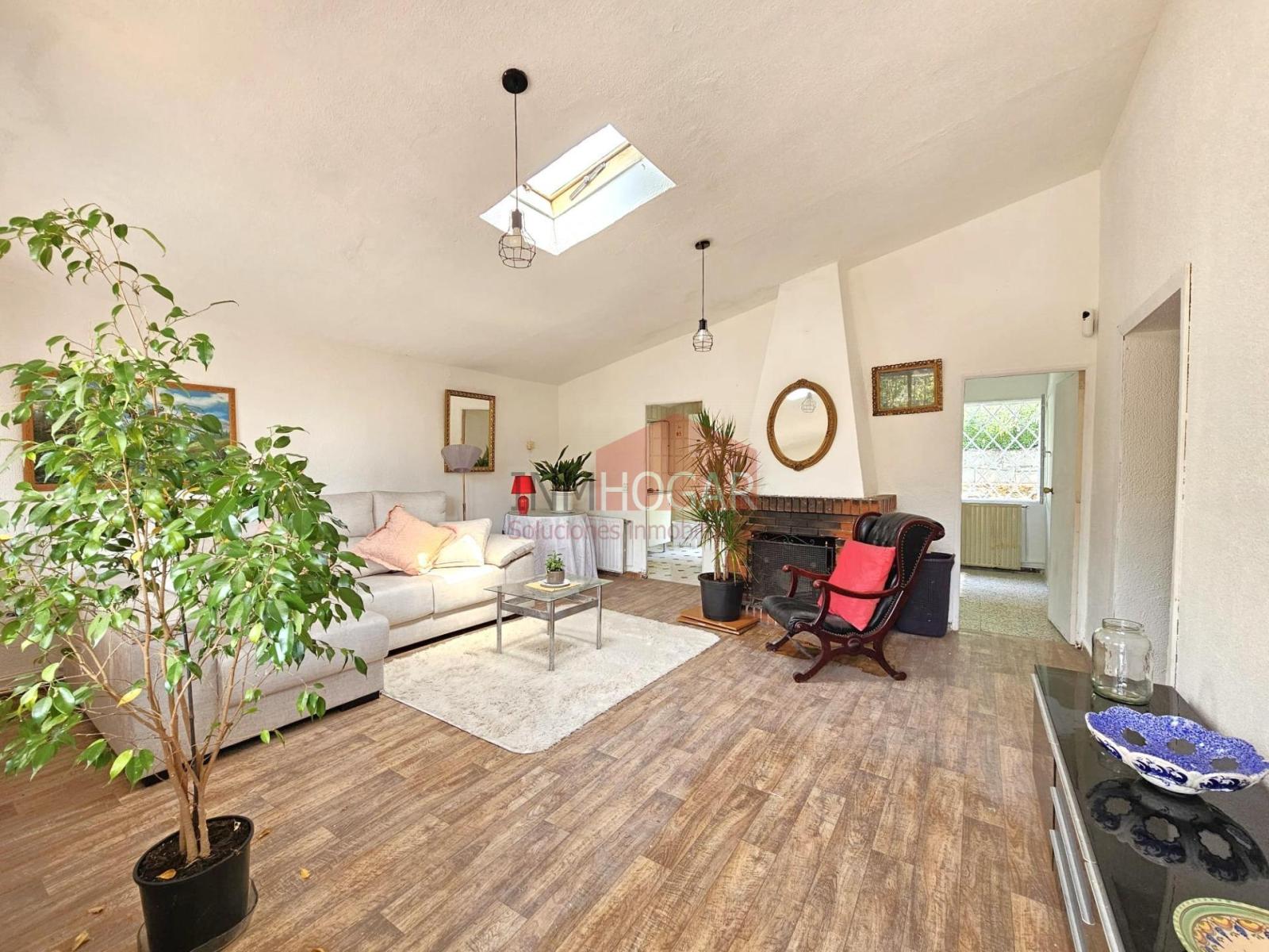 Chalet for Sale in Herradón de Pinares