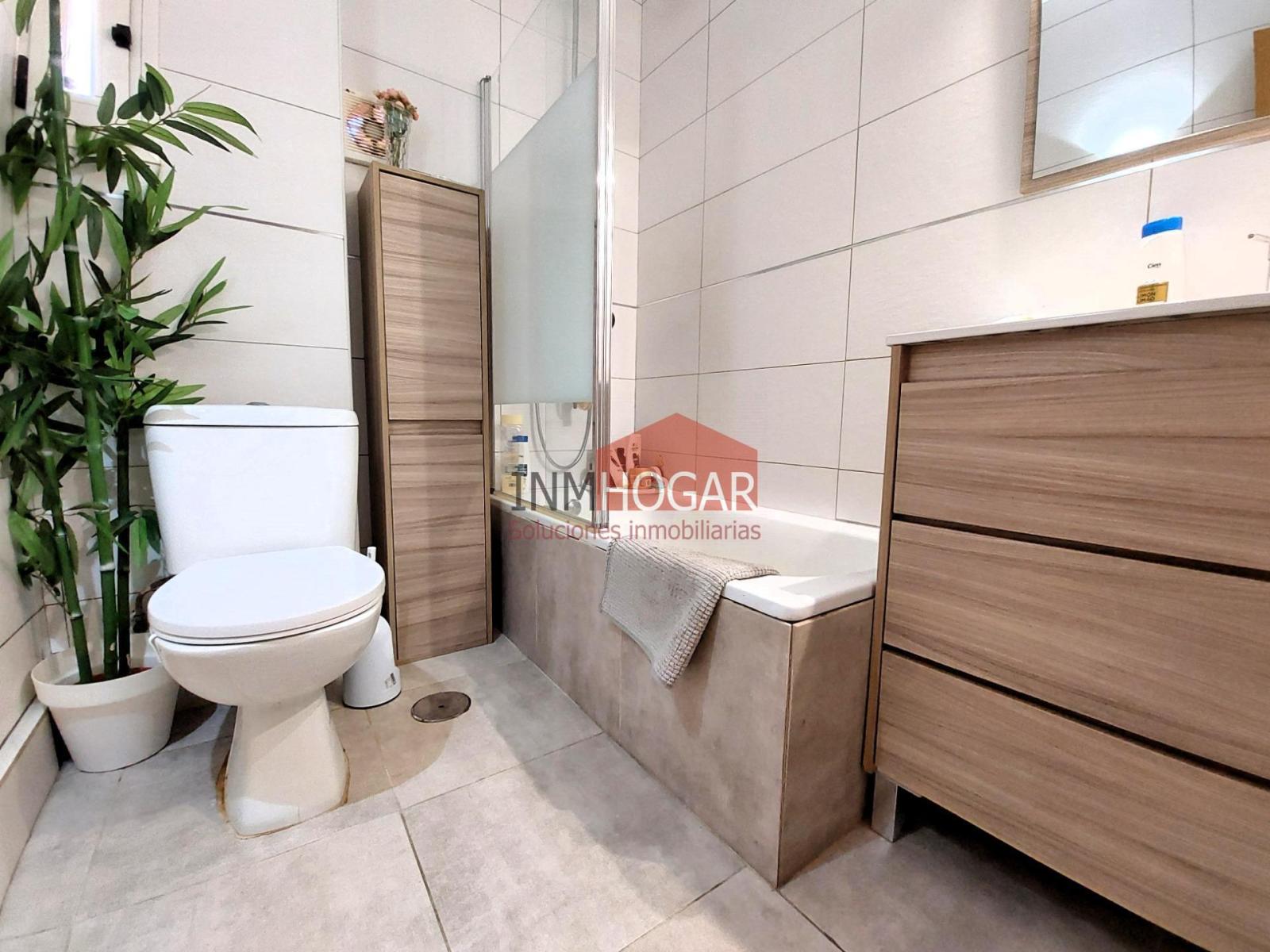 Flat for Sale in Ávila