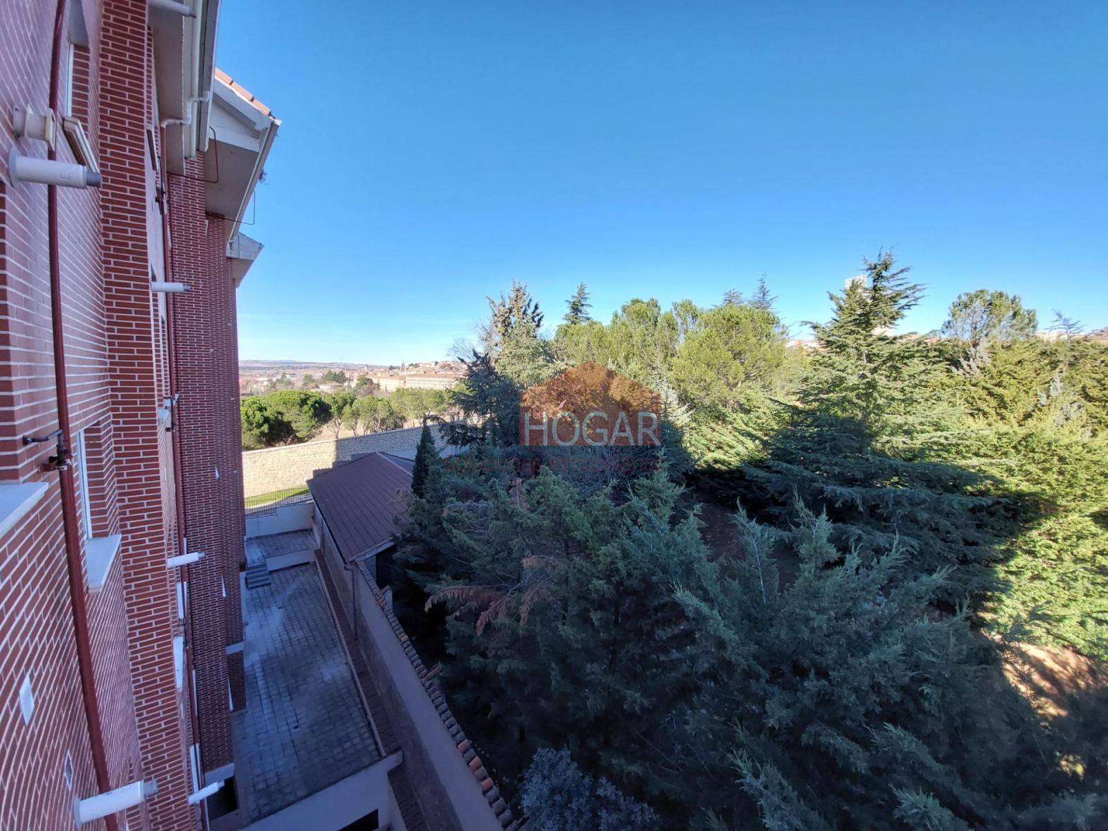 Flat for Sale in Ávila