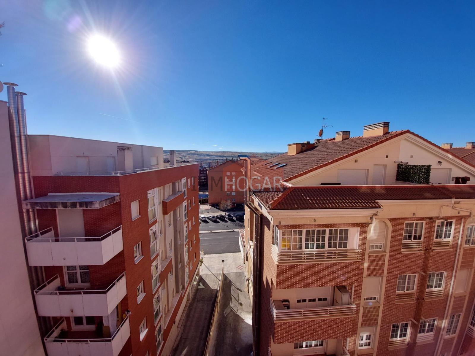 Flat for Sale in Ávila