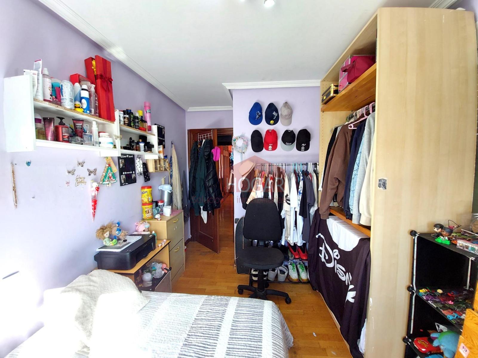 Flat for Sale in Ávila