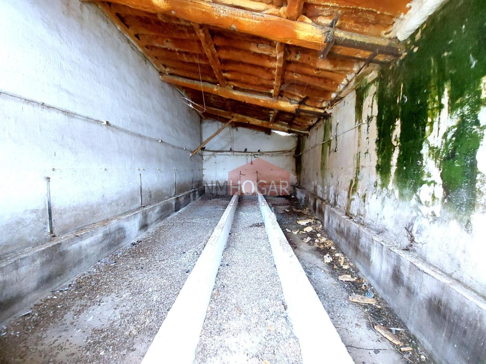 Nave en Venta en Adanero