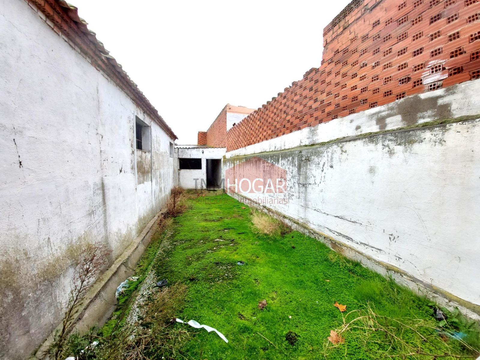 Nave en Venta en Adanero