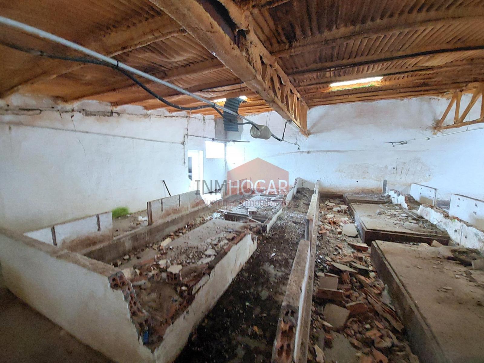 Nave en Venta en Adanero