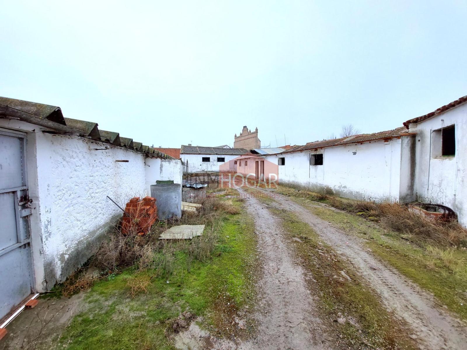 Nave en Venta en Adanero