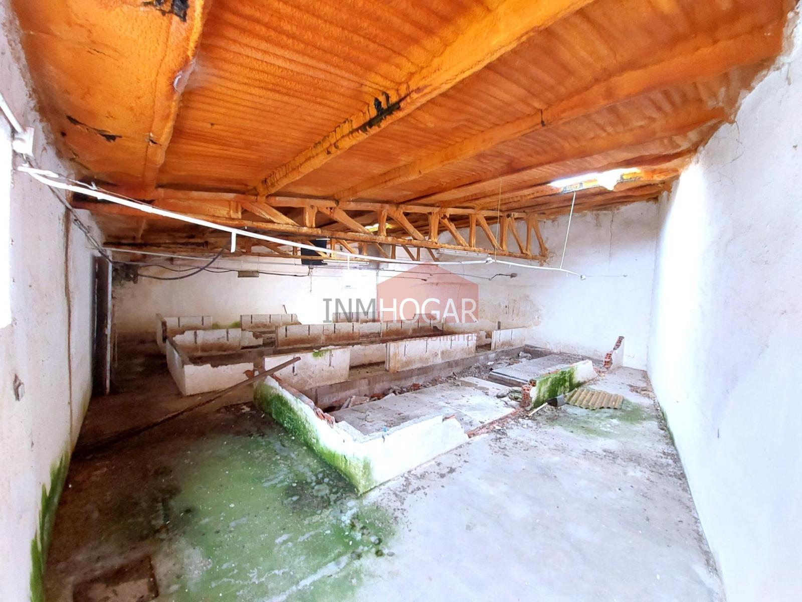 Nave en Venta en Adanero