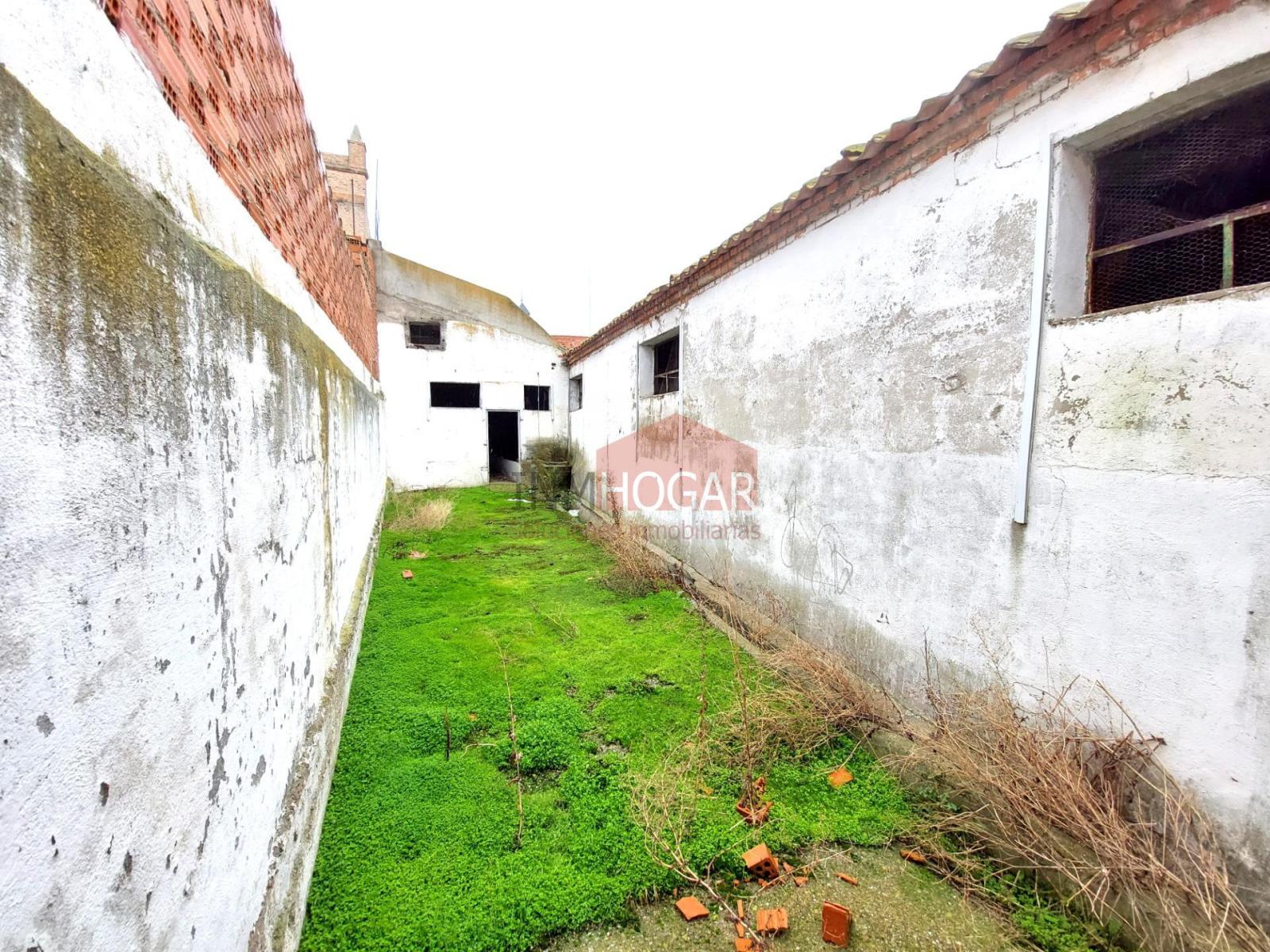 Nave en Venta en Adanero