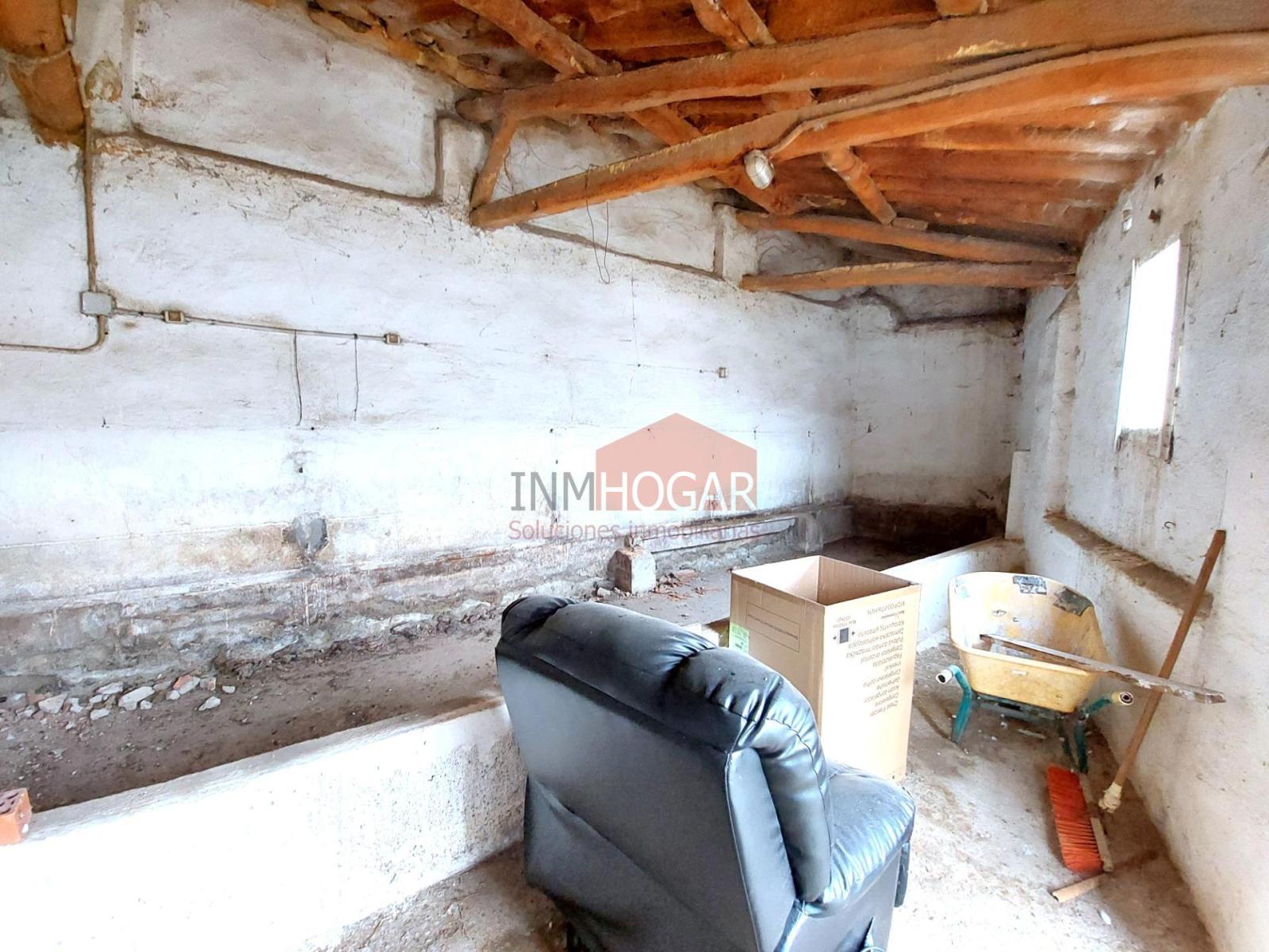 Nave en Venta en Adanero