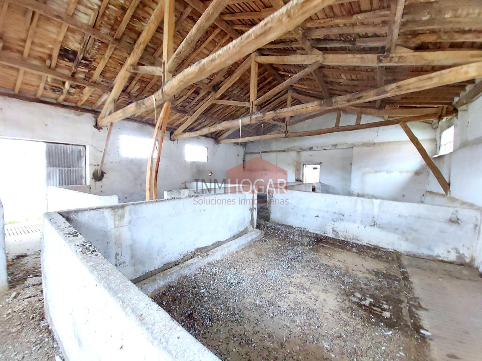 Nave en Venta en Adanero