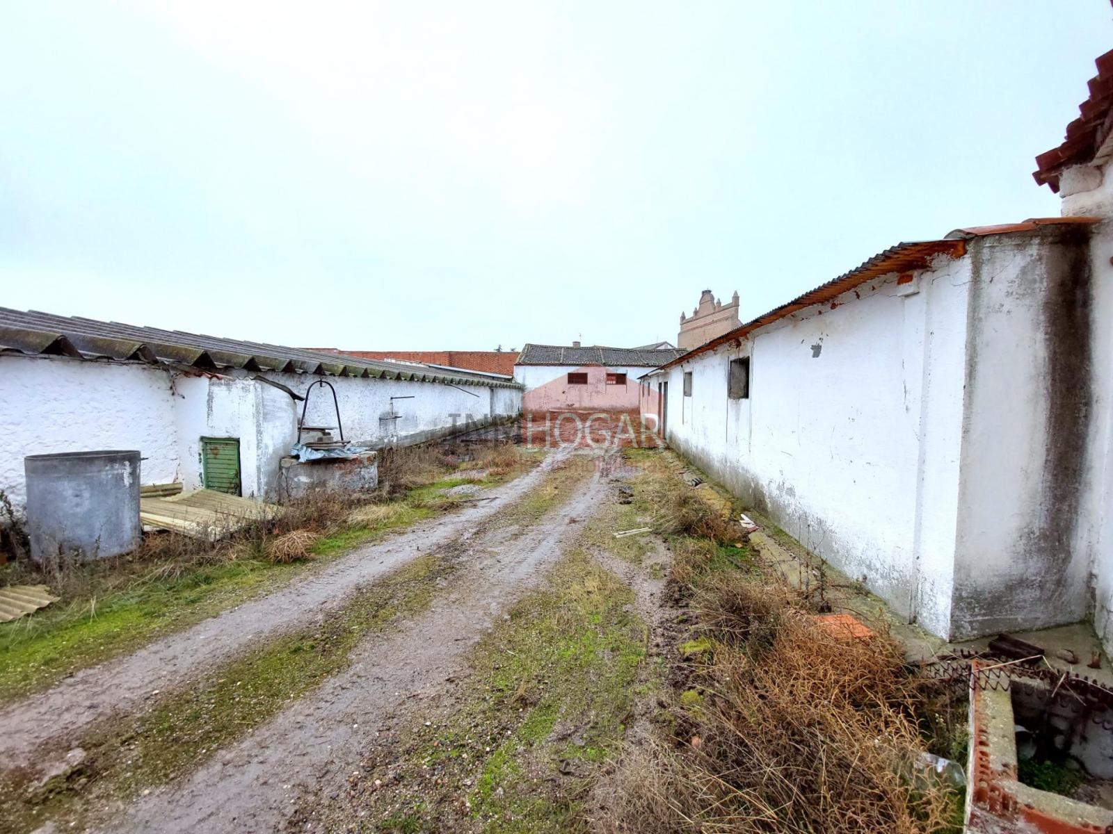 Nave en Venta en Adanero
