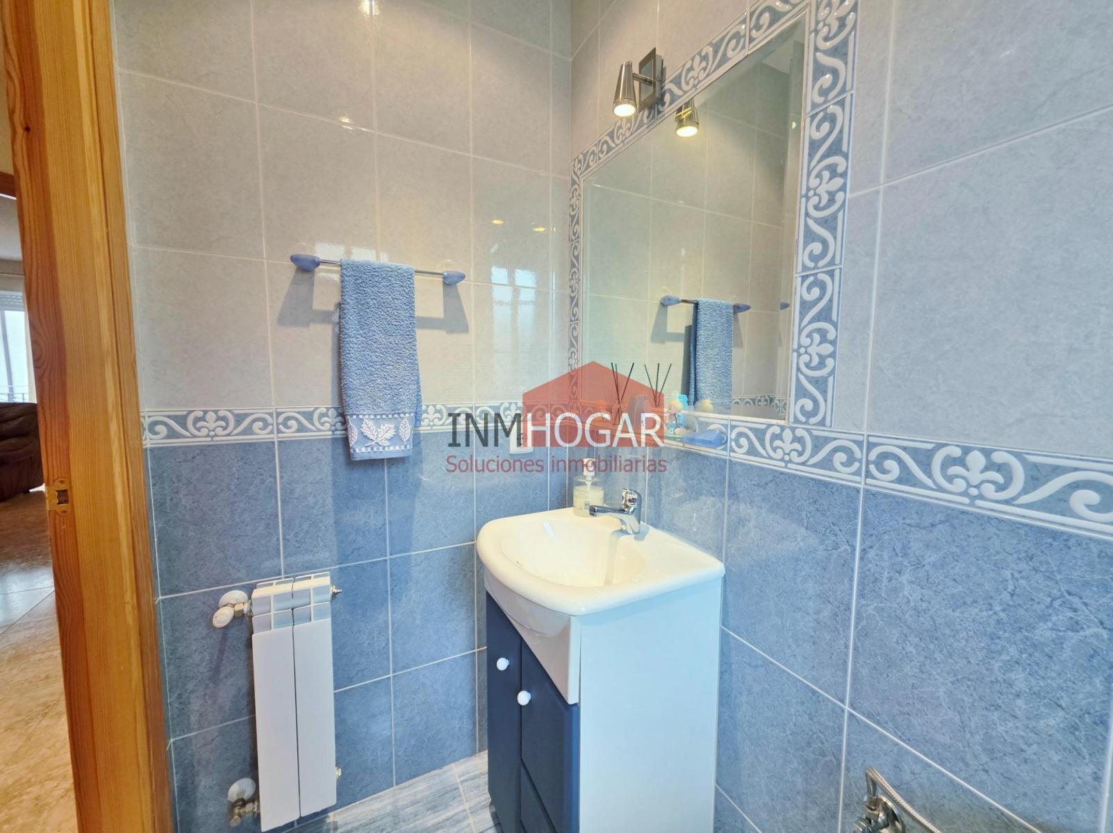 Adosado en Venta en Navaluenga