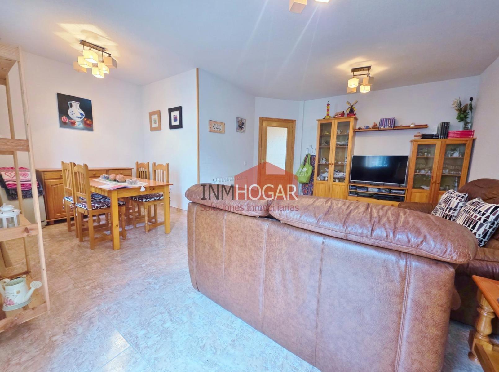 Adosado en Venta en Navaluenga