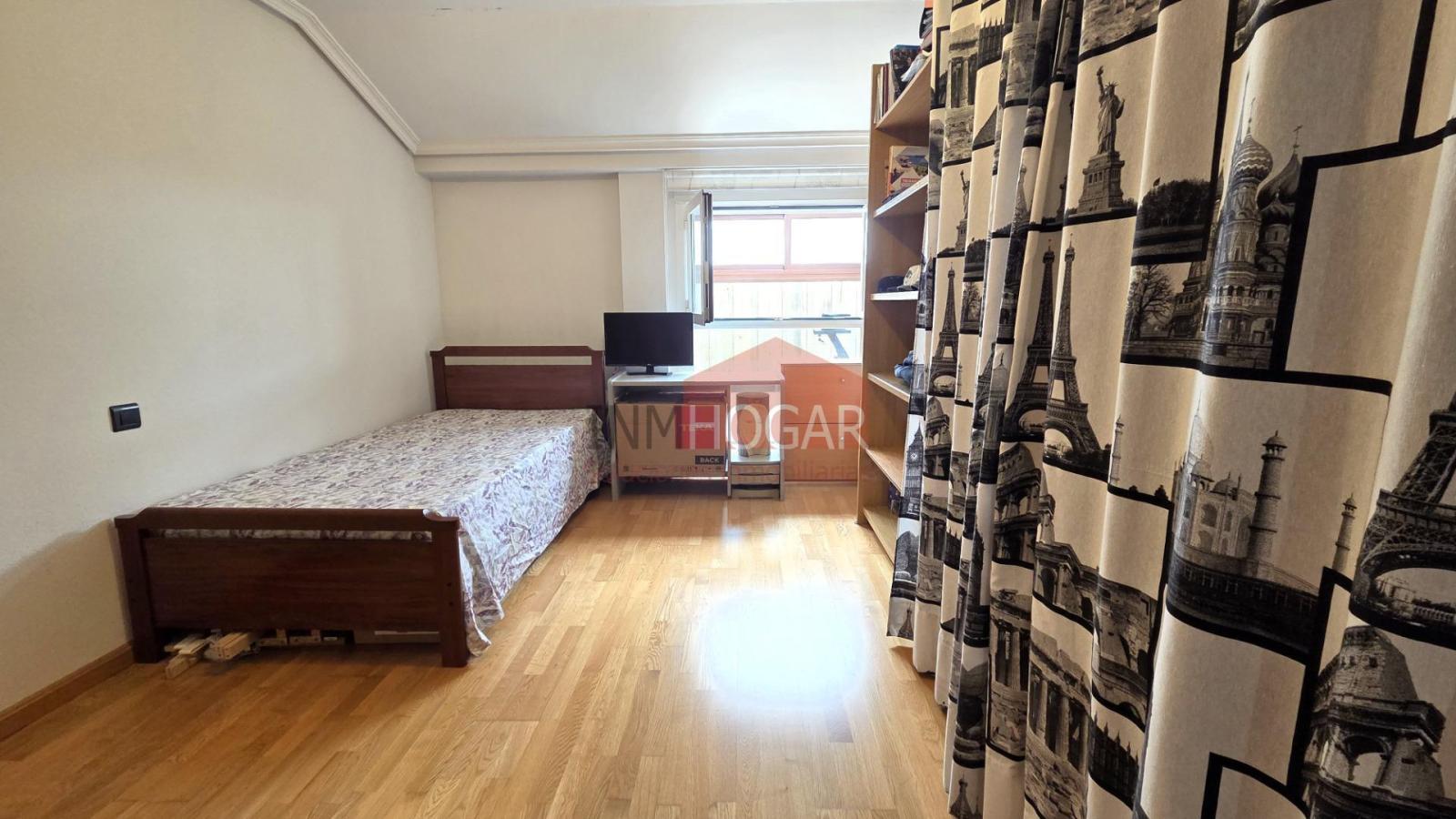 Flat for Sale in Ávila