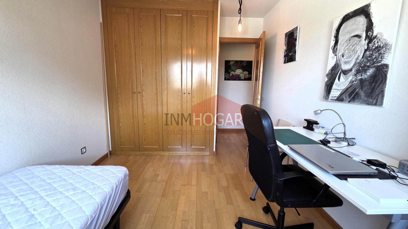 Flat for Sale in Ávila