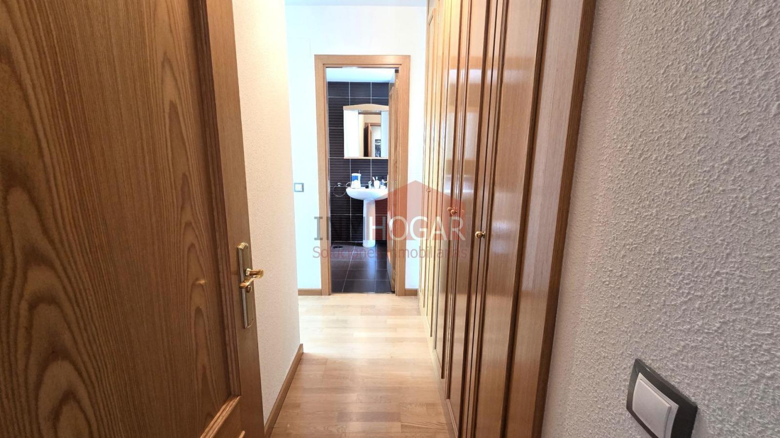 Flat for Sale in Ávila