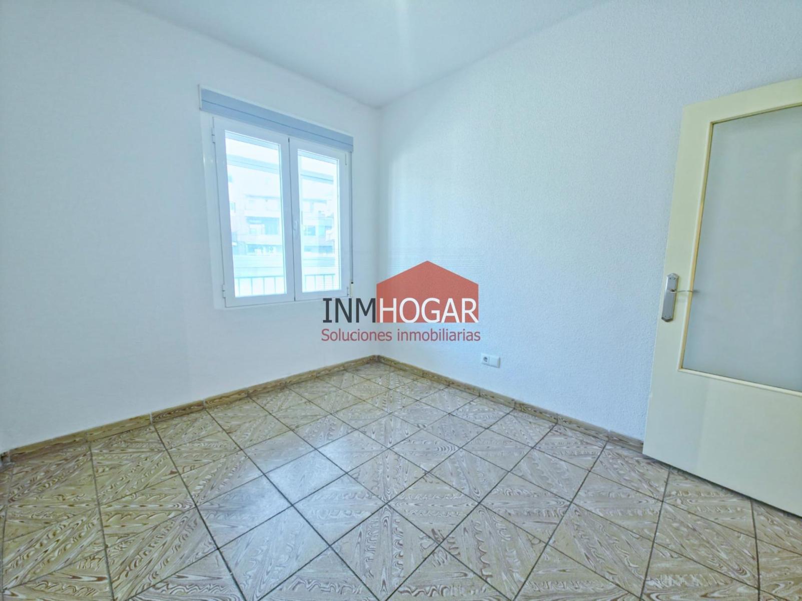 Flat for Sale in Ávila