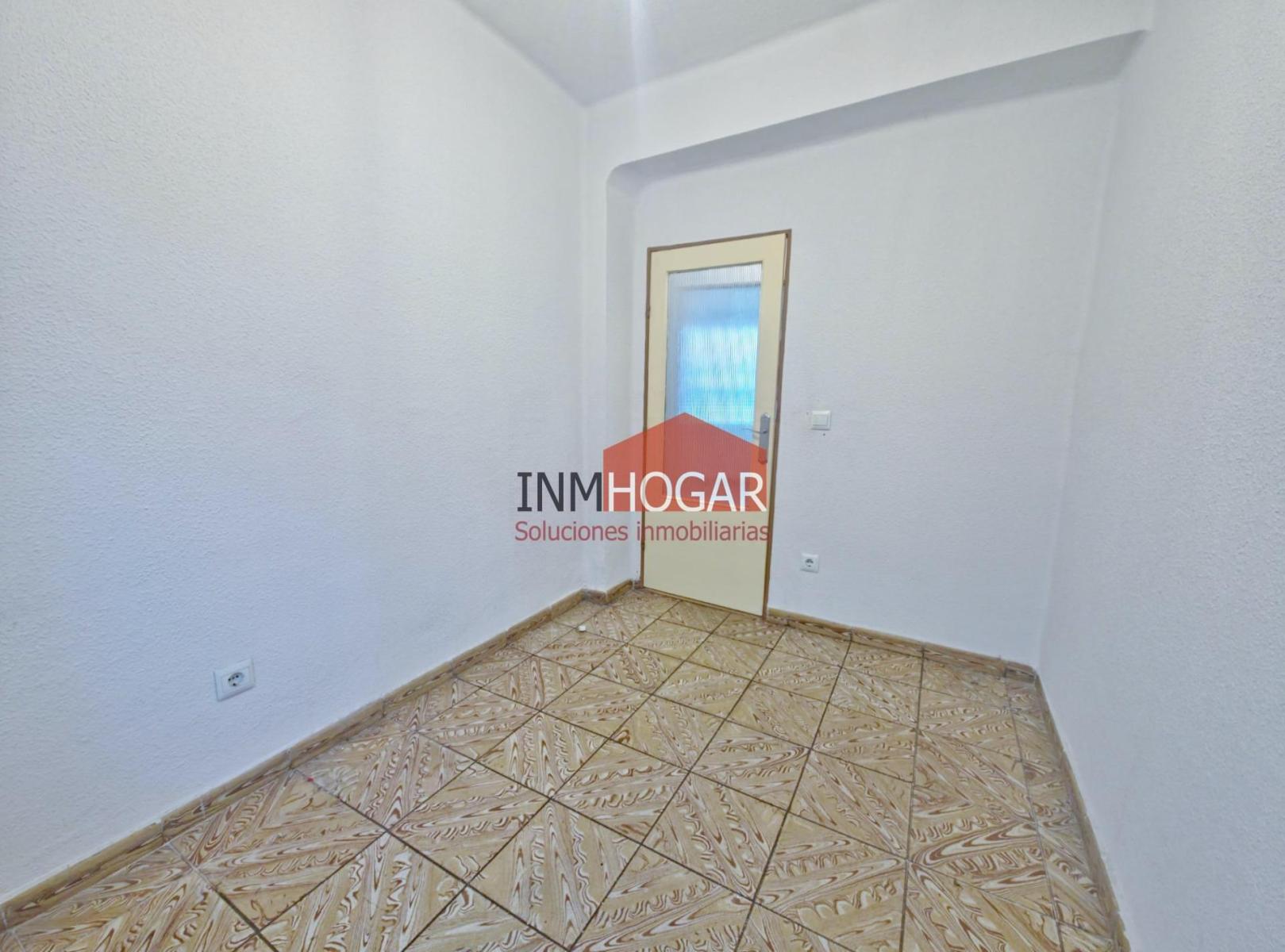 Flat for Sale in Ávila
