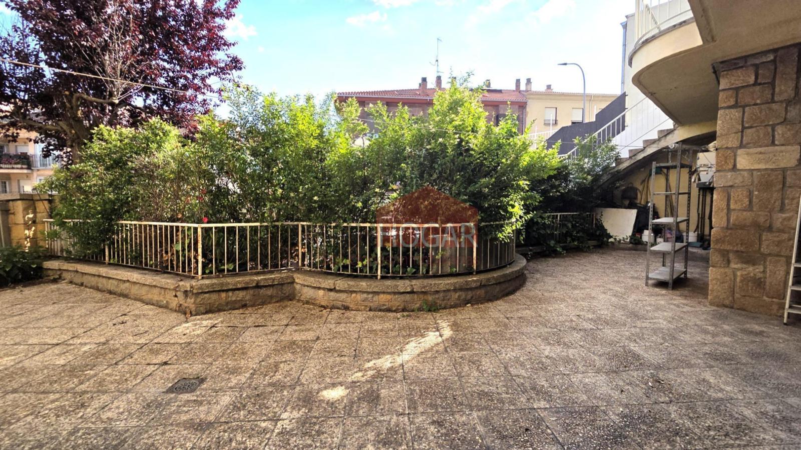 Flat for Sale in Ávila