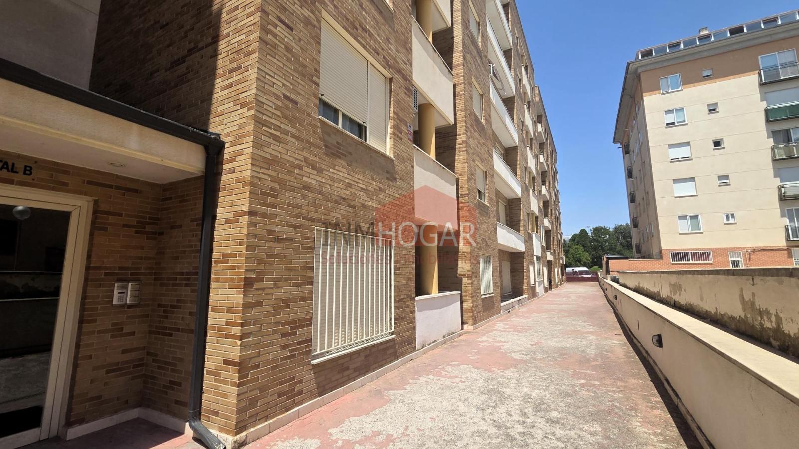 Flat for Sale in Ávila