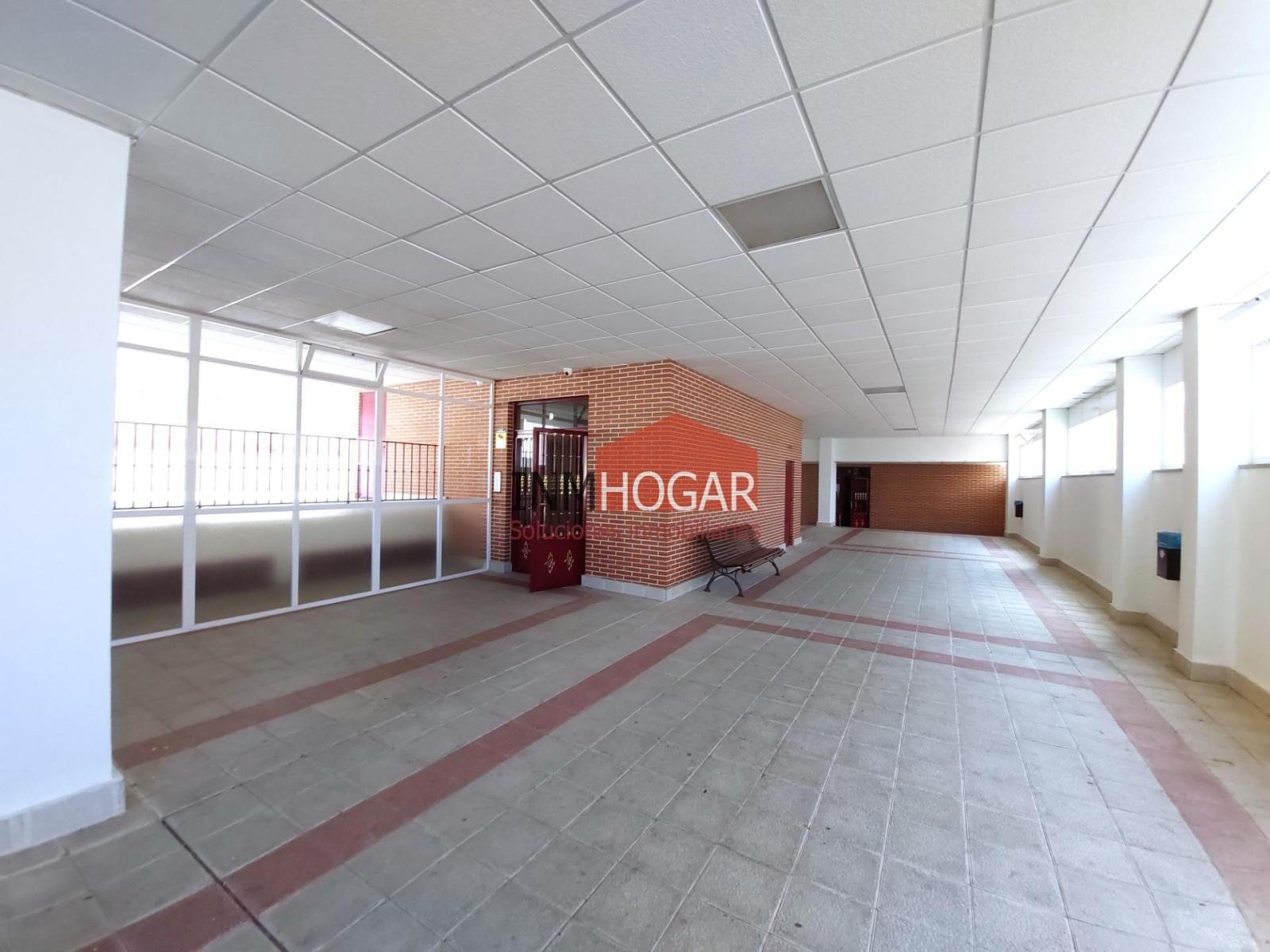 Flat for Sale in Ávila