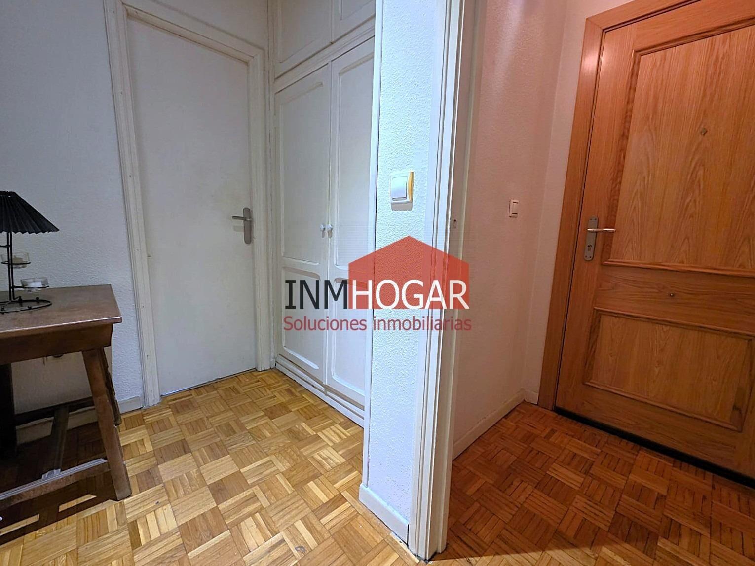Flat for Sale in Ávila