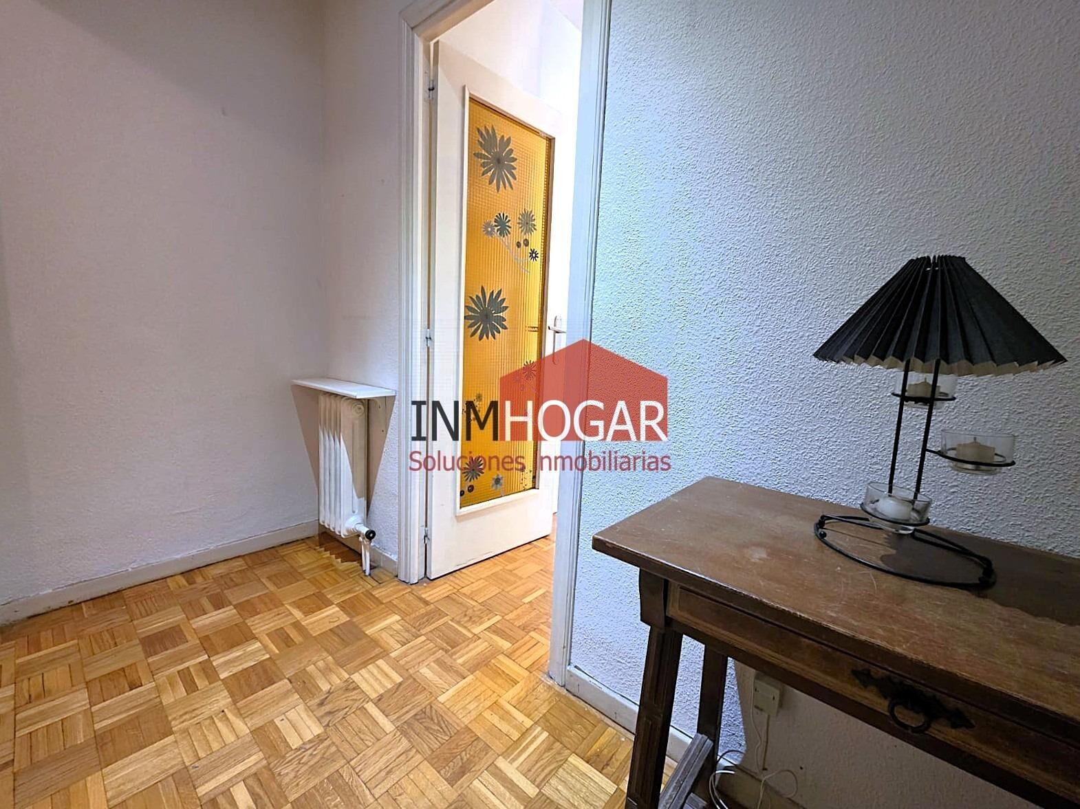Flat for Sale in Ávila
