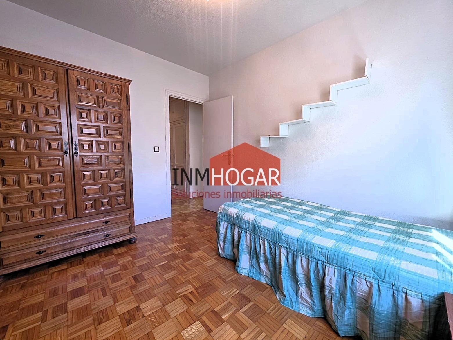 Flat for Sale in Ávila