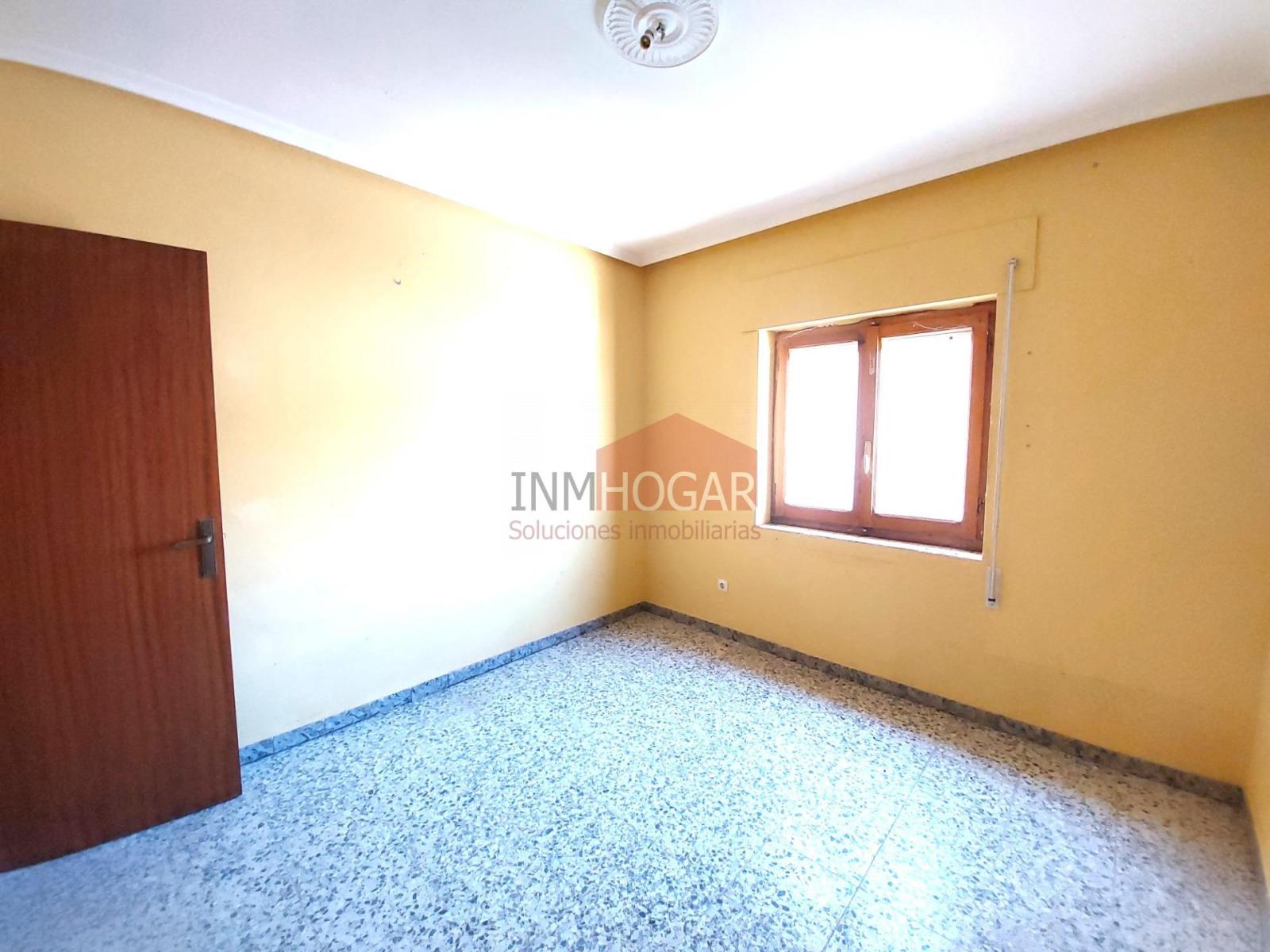 Rural House for Sale in Palacios de Goda