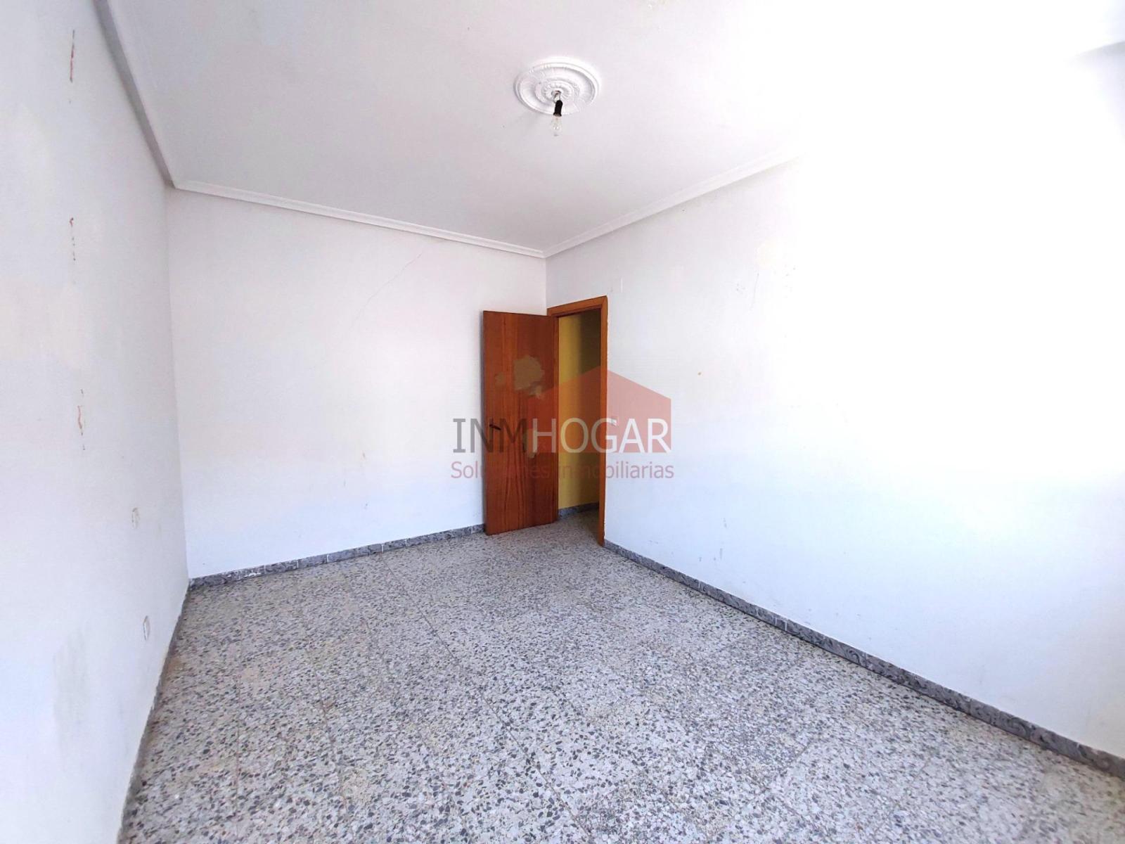 Rural House for Sale in Palacios de Goda