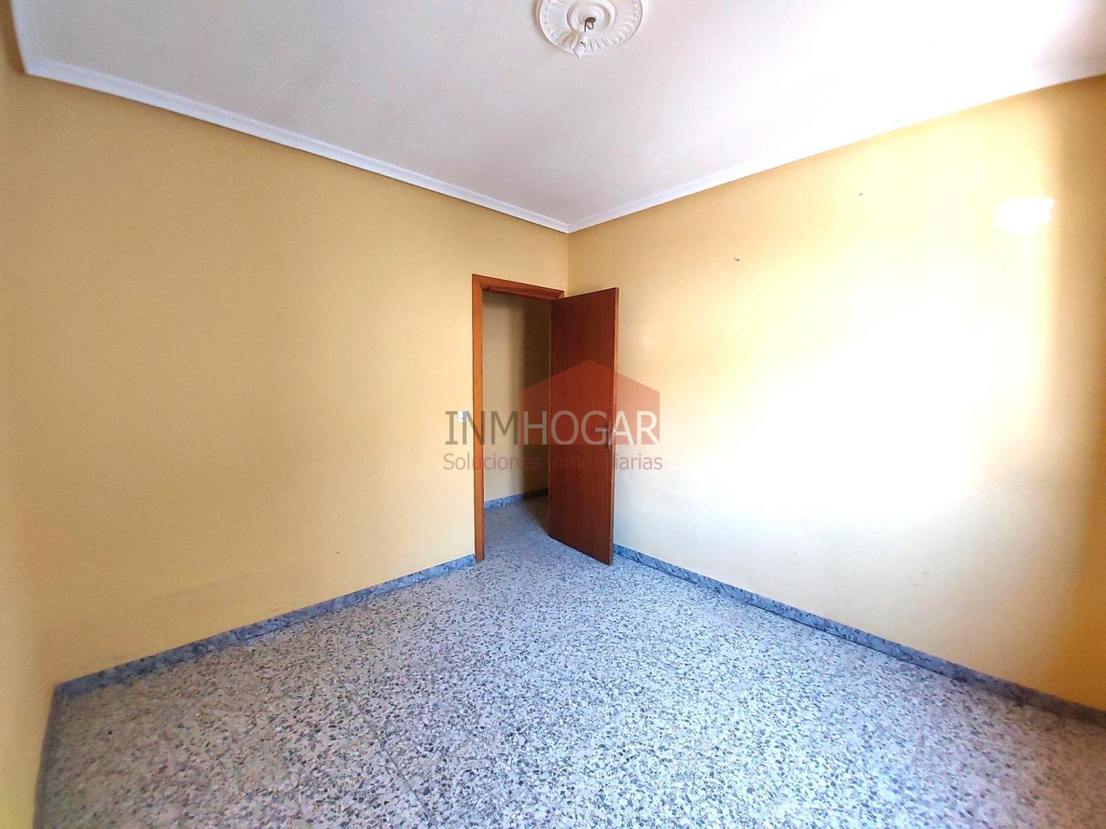 Rural House for Sale in Palacios de Goda