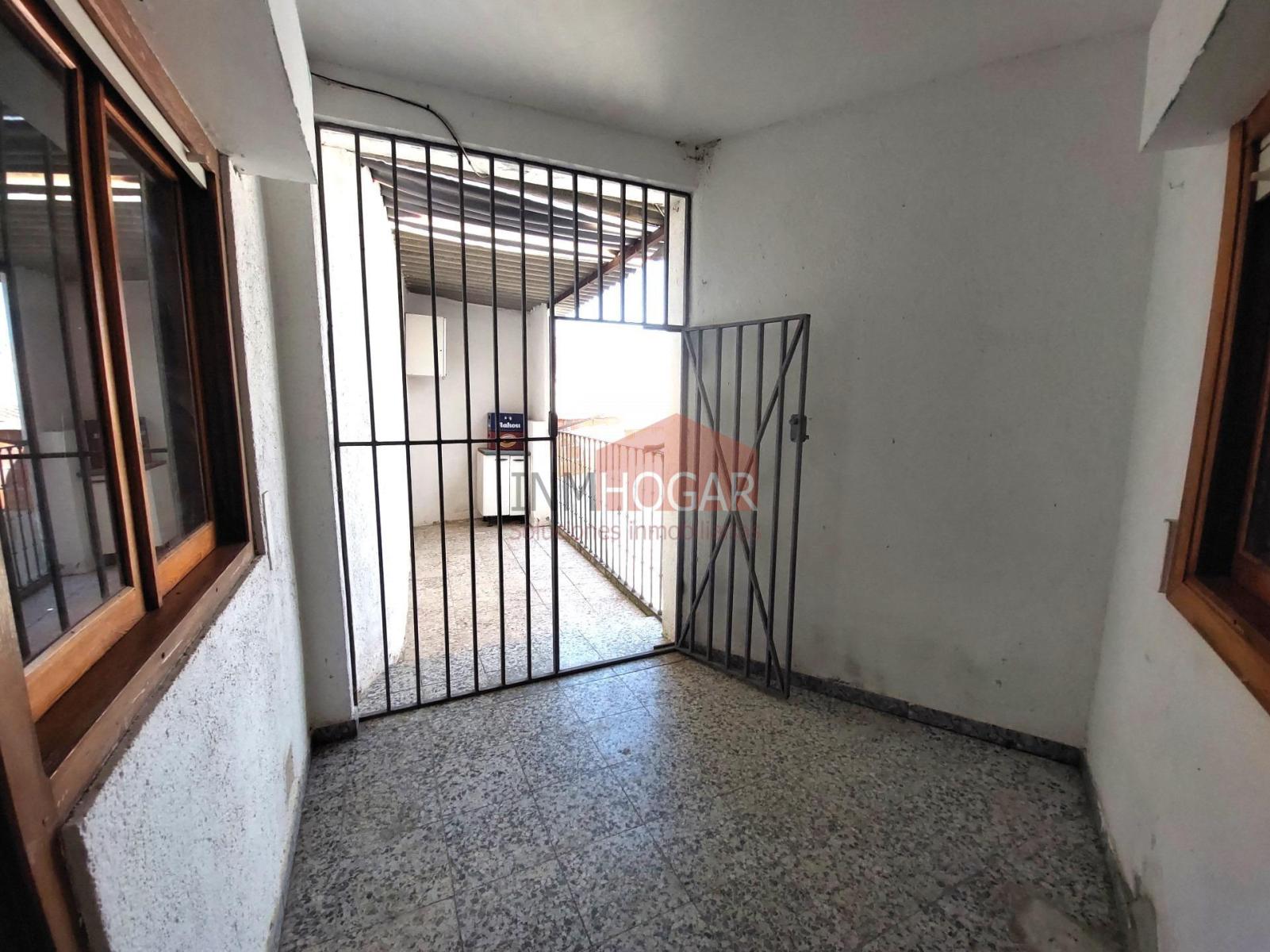 Rural House for Sale in Palacios de Goda