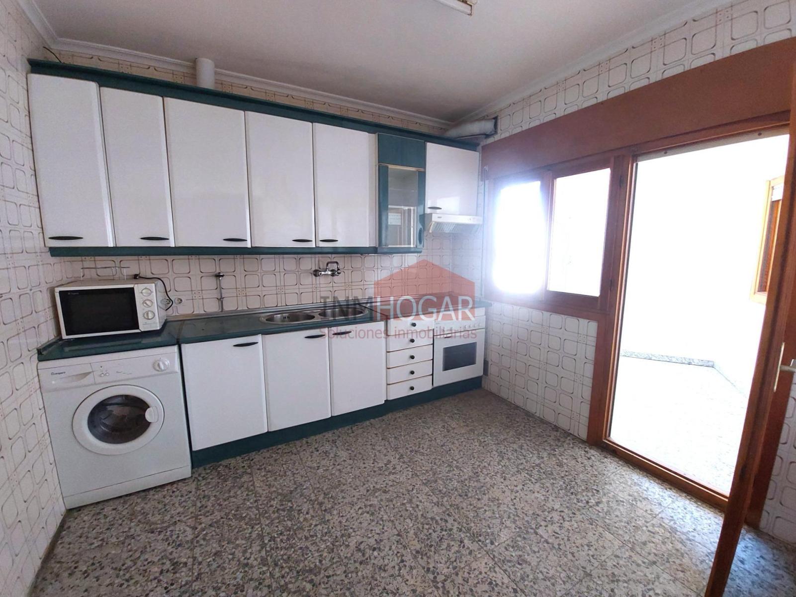 Rural House for Sale in Palacios de Goda
