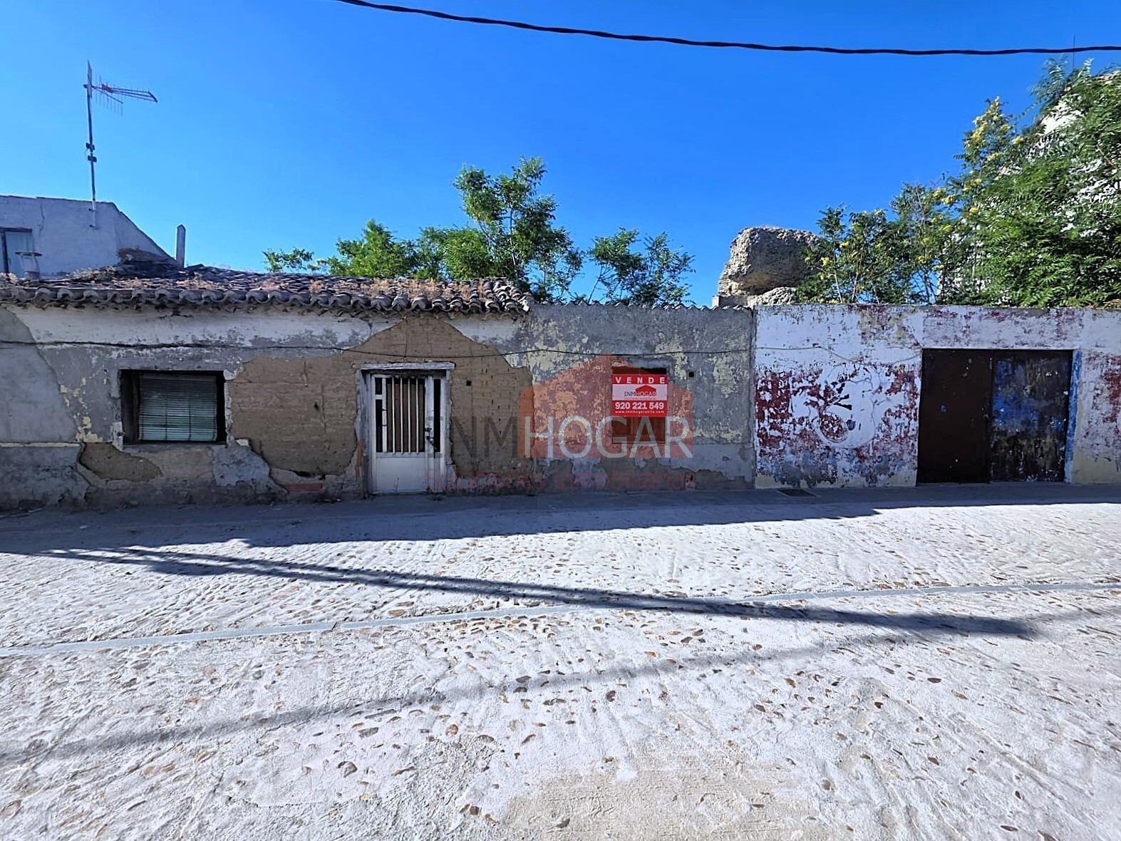 Casa Rural en Venta en Madrigal de las Altas Torres