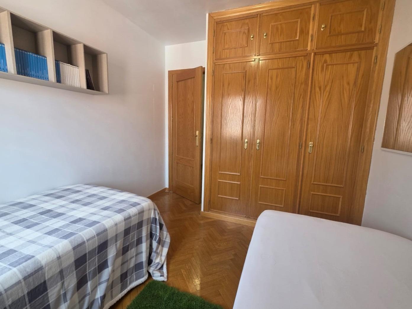 Flat for Rent in Ávila