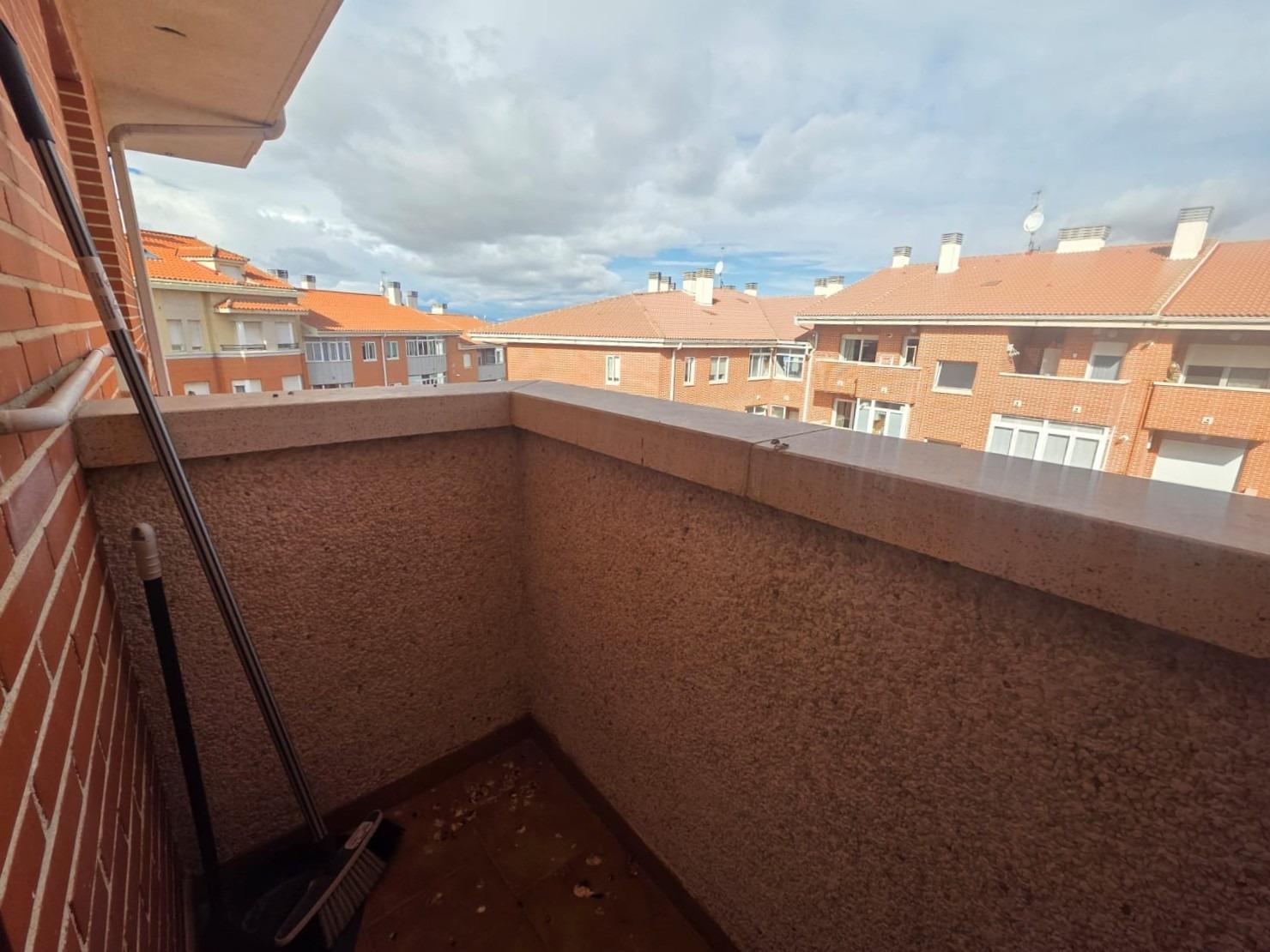 Flat for Rent in Ávila