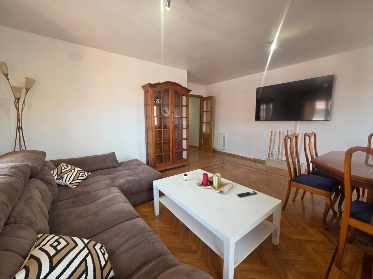 Flat for Rent in Ávila