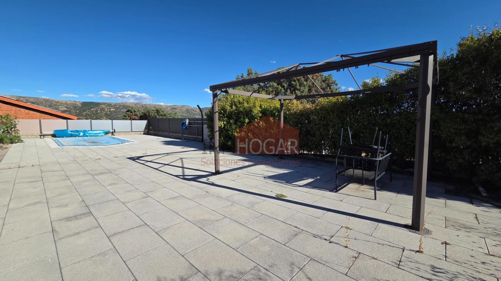 Chalet for Sale in Santa Cruz de Pinares